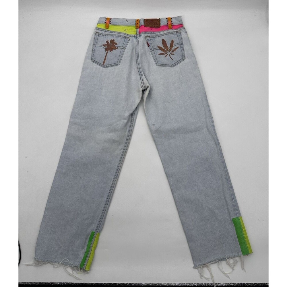 Vintage Y2K Levi’s 701‎  Student Fit Jeans  Tampered Leg Made in USA 29